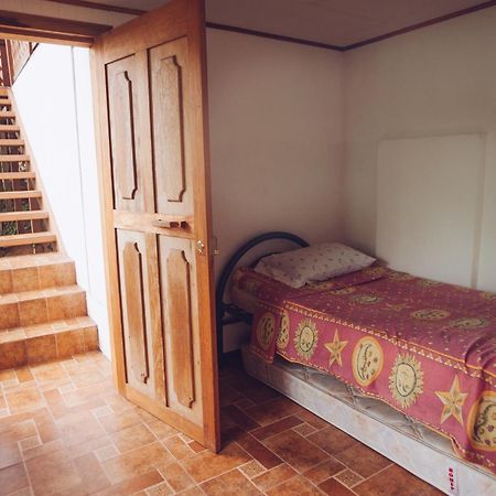 Spanish By The River - Turrialba Luaran gambar